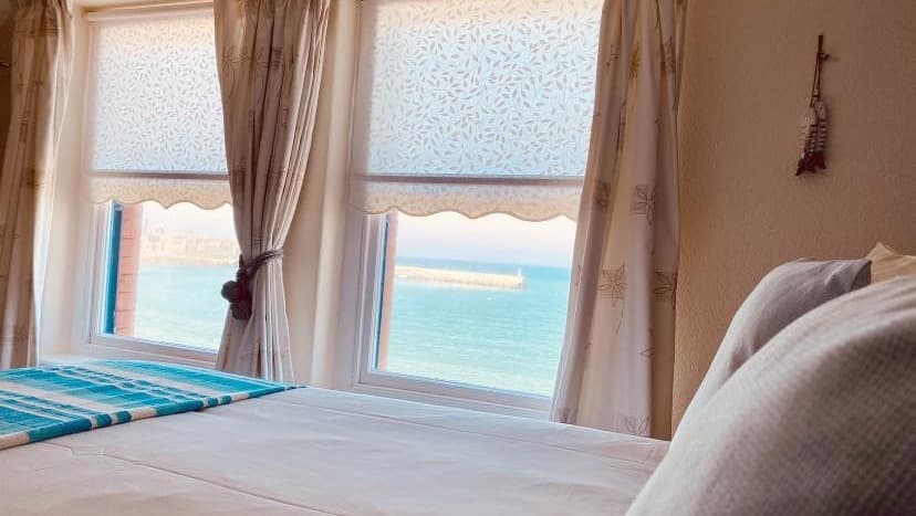 Single (Sea View)